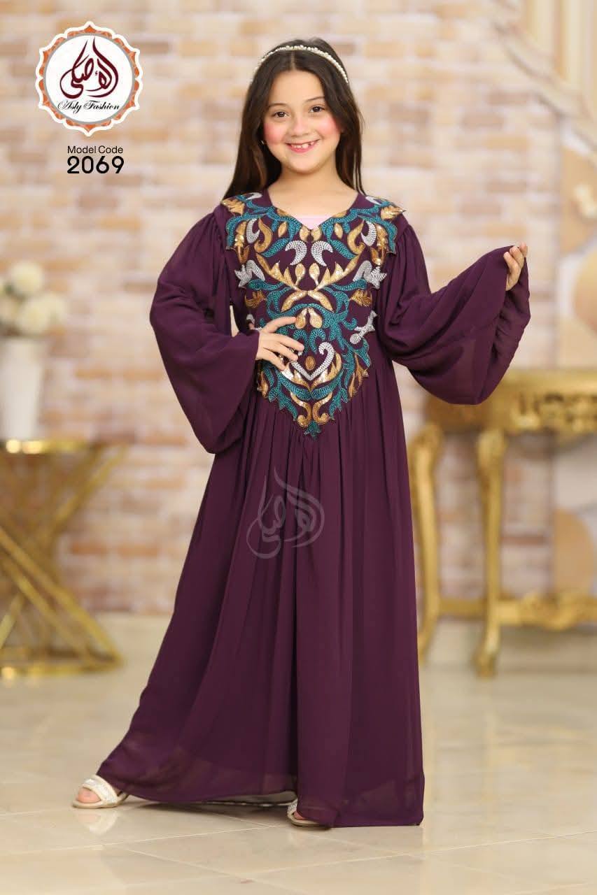 عبايات الاصلي الخليجيه والسوريه Facebook ad