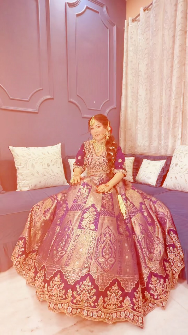 fashionrental_ Facebook ad: YOUR DREAM LOOK, YOUR PERFECT OCCASION!