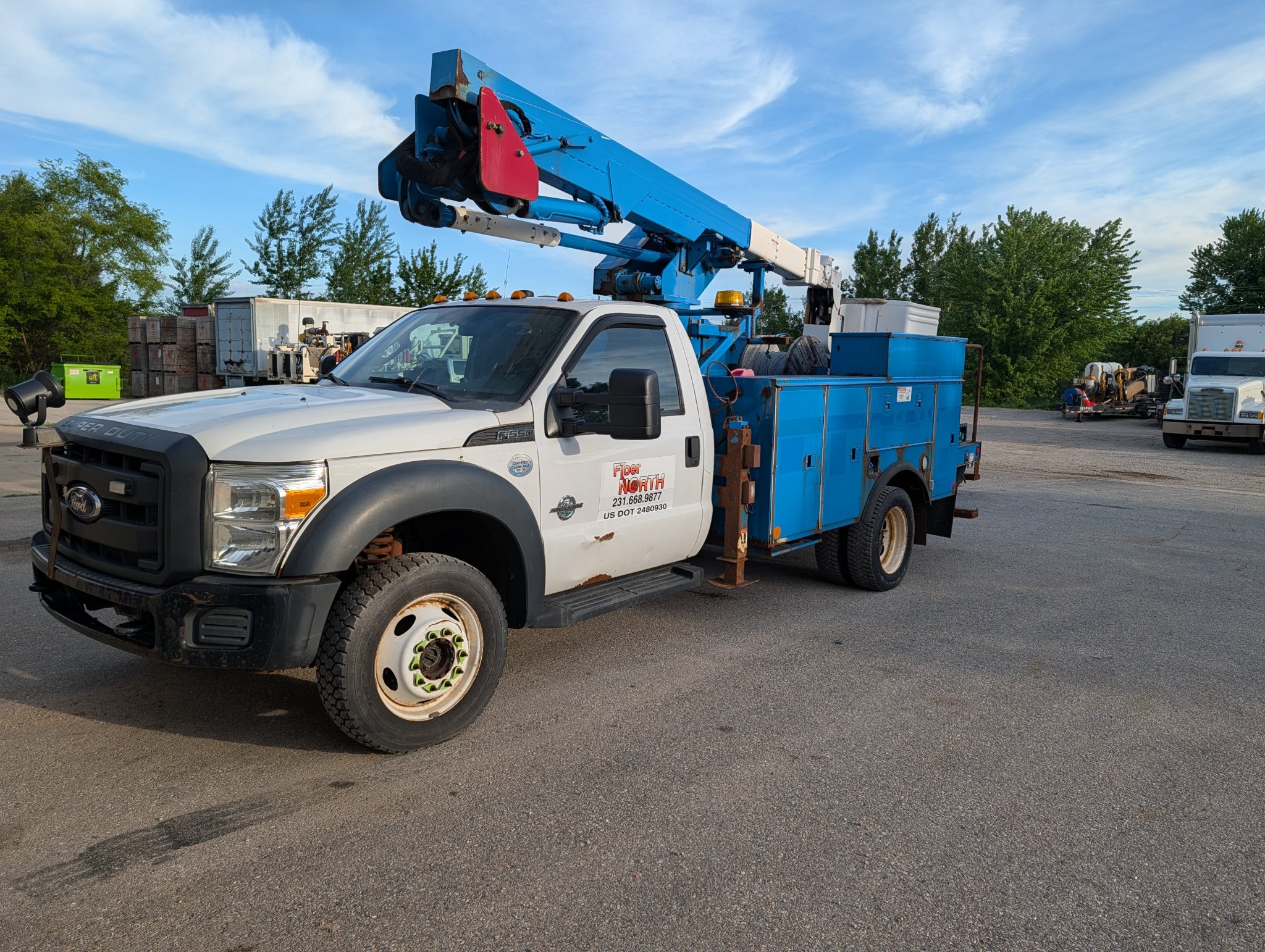 Bill Gaylord Facebook ad: 2011 Ford F-550 With all Tooling and to do Aerial fiber.