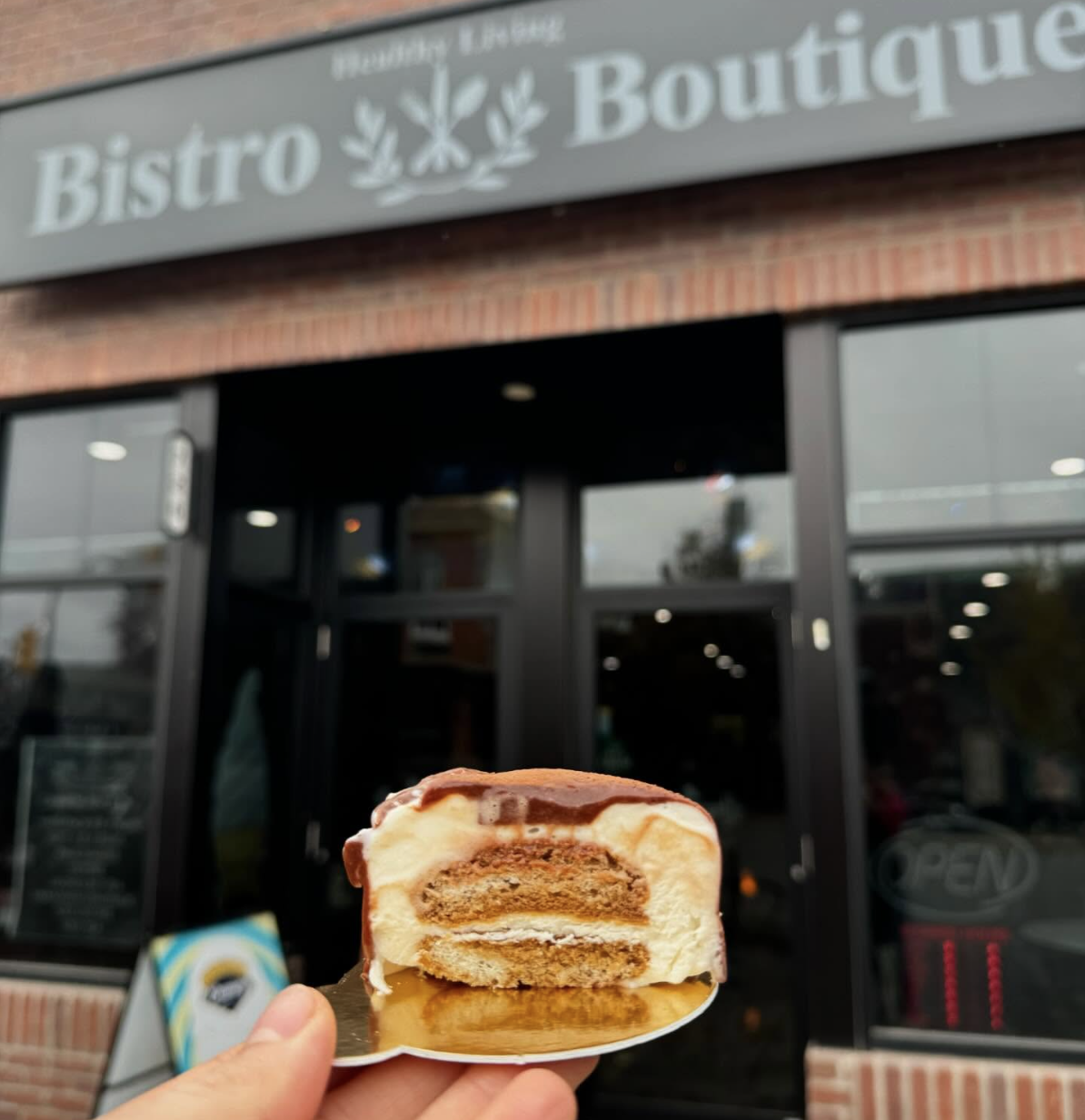 Healthy Living Bistro & Boutique Facebook ad: Looking for something fresh, healthy, and satisfying?