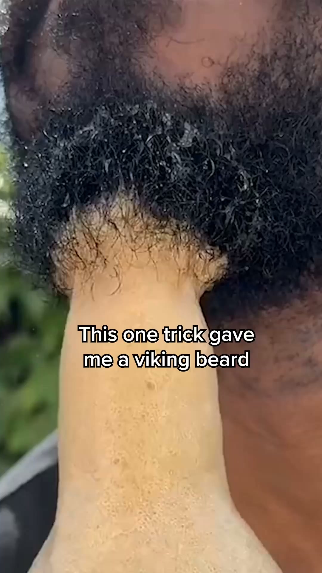 Beard Club Facebook ad: Does Your Beard Need Help?