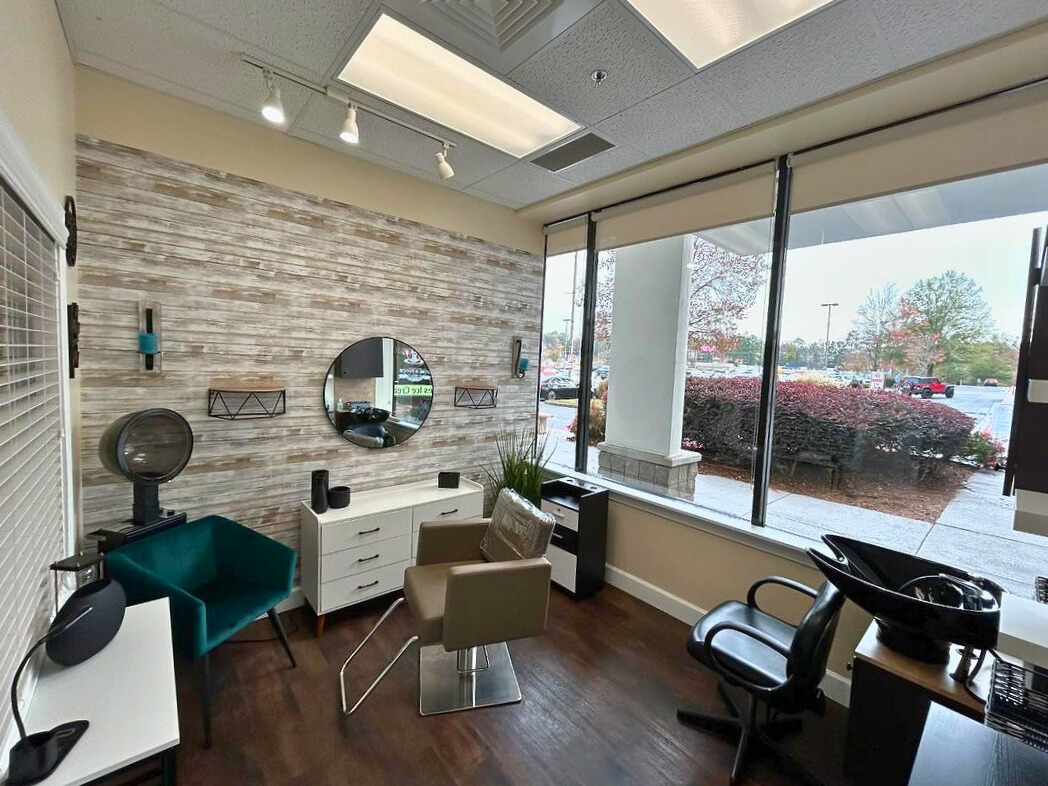 Salons by JC Columbia Facebook ad: Window Suites & Double Suites Now Avaiable