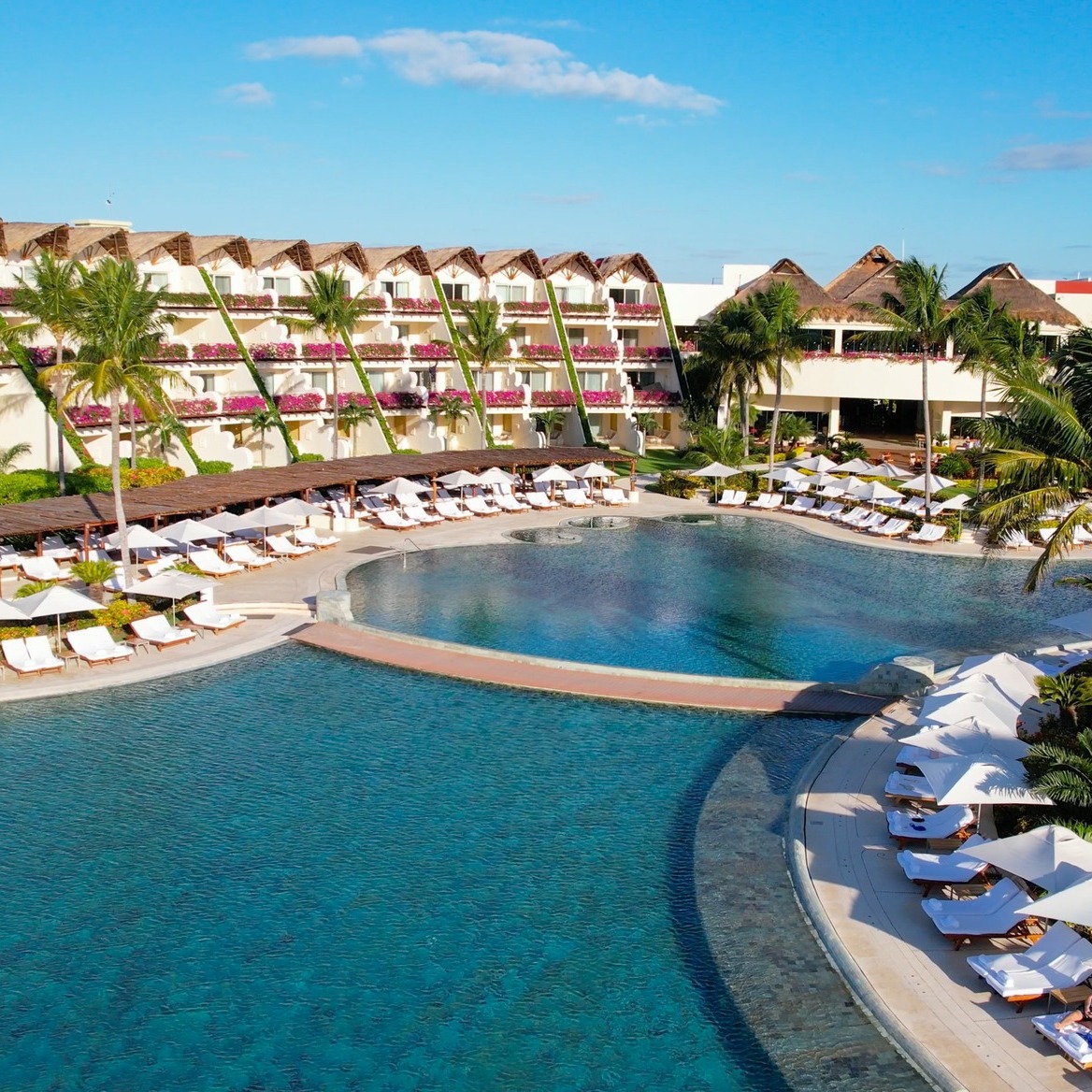 Grand Velas Riviera Maya Facebook ad: All-Inclusive Family Fun