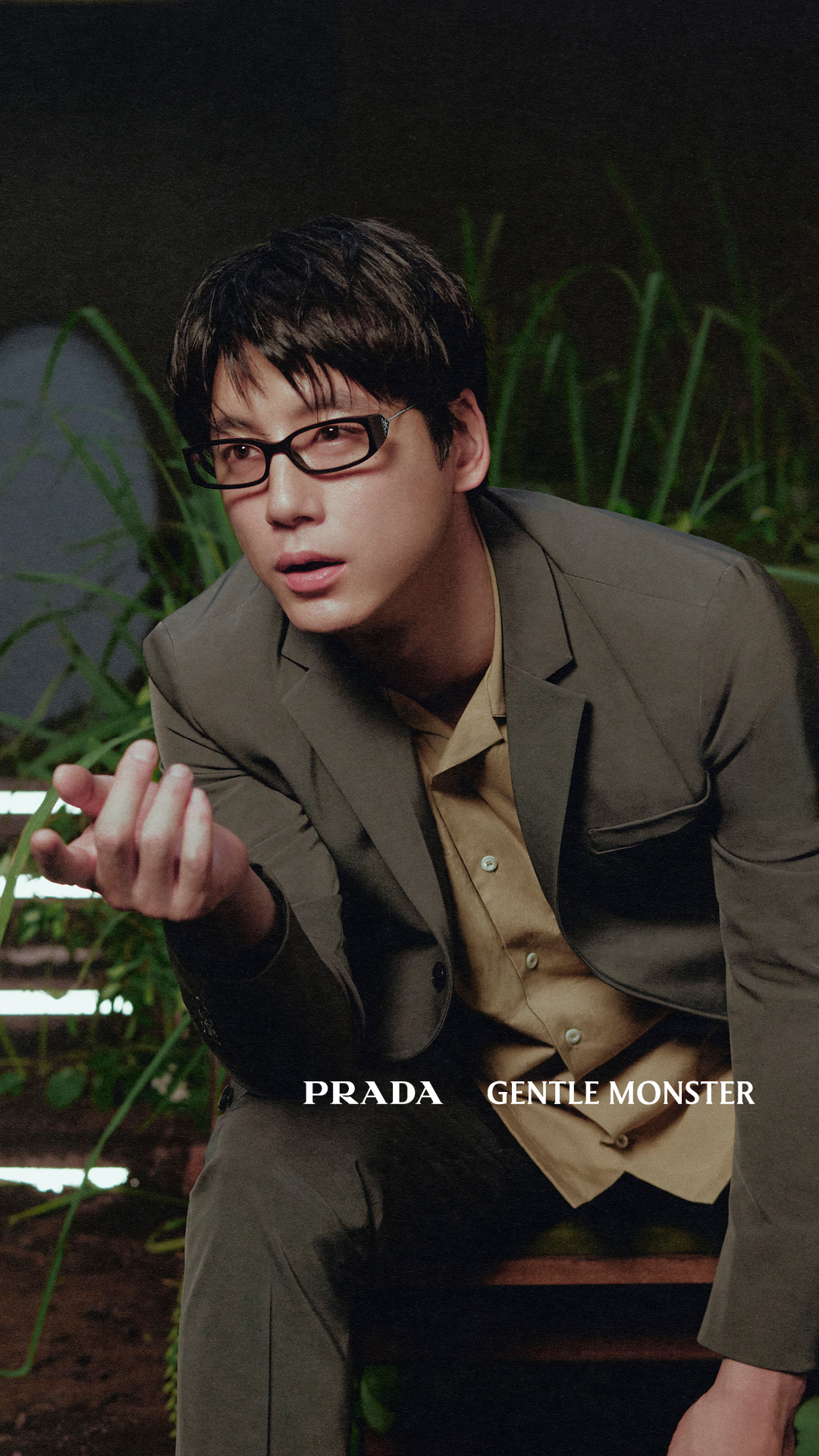 Prada Facebook ad