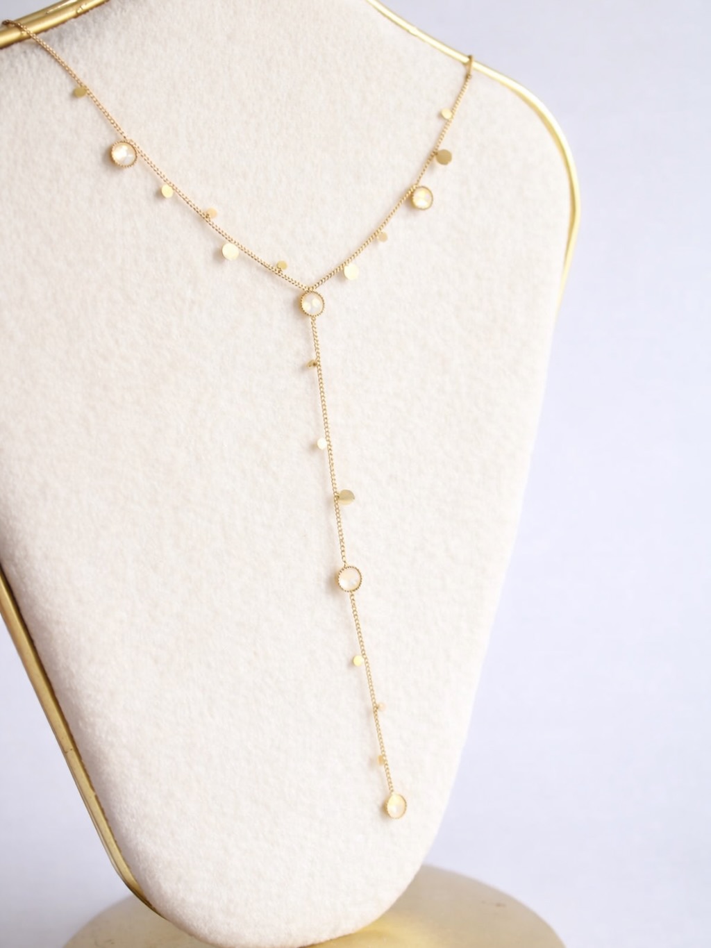 Löva Collection Facebook ad: Collier Sublime, Ivory - orné de cristaux Swarovski