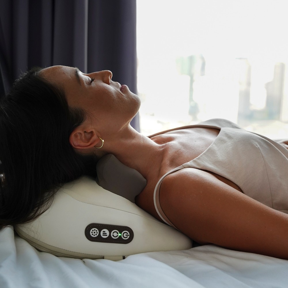 Hizora Facebook ad: HiZora - Pillow Neck & Shoulder Massager(Bundles)