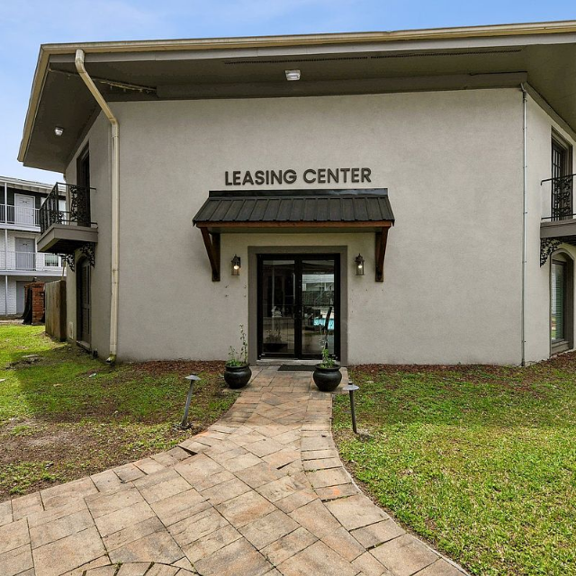 Zillow Apartments for Rent Facebook ad