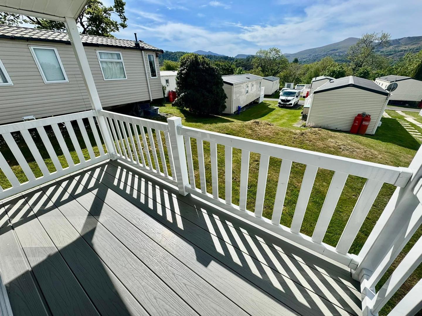 Lyons Snowdon View Holiday Park Facebook ad: JANUARY SALE PACKAGE-£39,995 WITH 2026 SITE FEES INCLUDED…