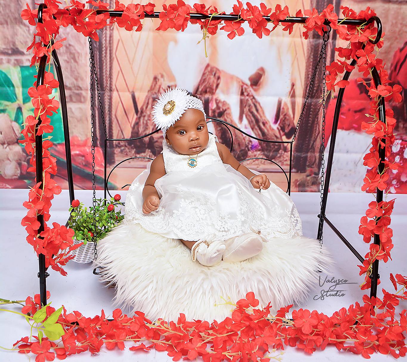 Valysco Studio Facebook ad: Capture Life's Precious Moments!