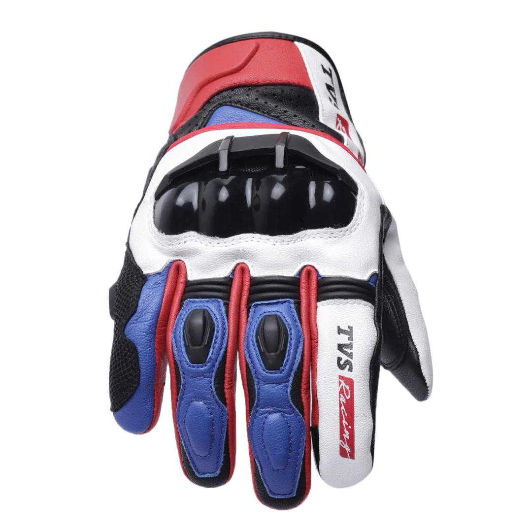 Future Accessories Facebook ad: 1000+ Genuine Products at Unbeatable Prices (up to…