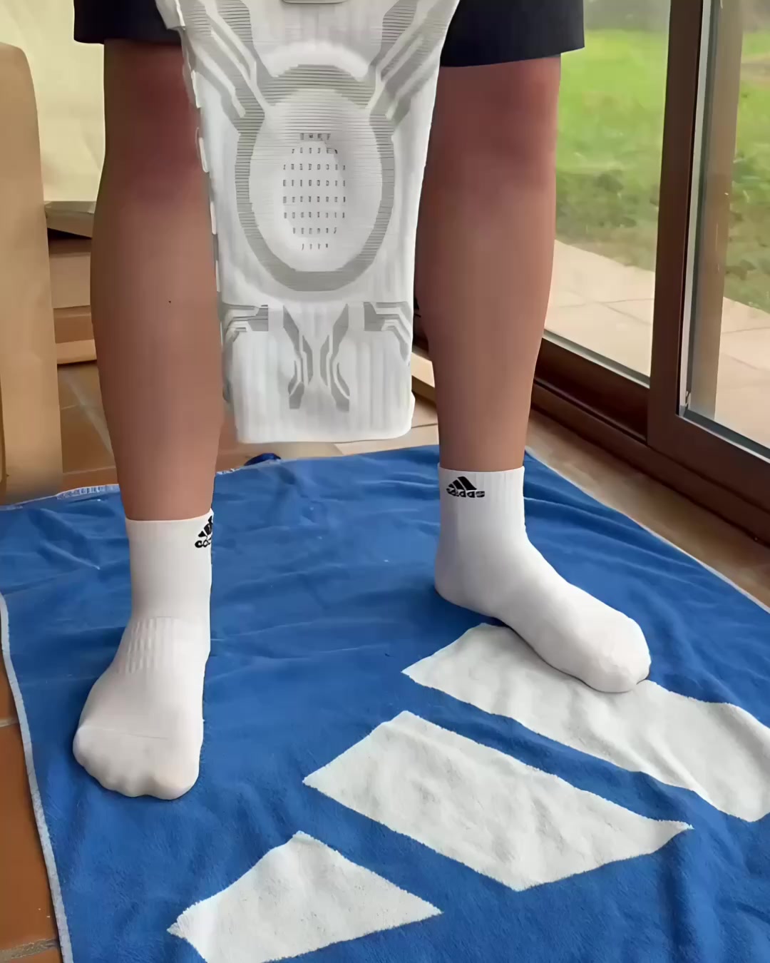 Ecom-Market Facebook ad: Envió Gratis Paga Seguro