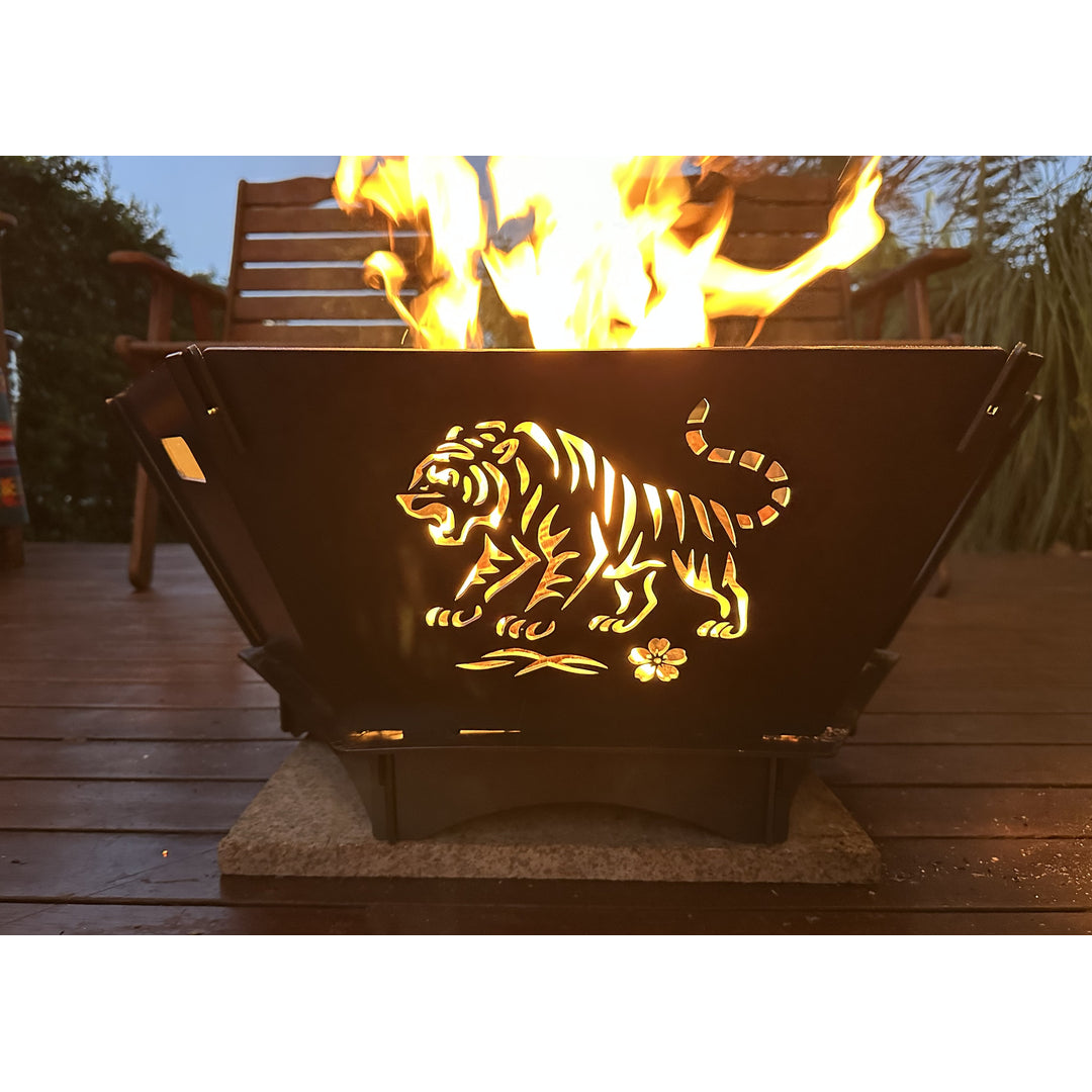 Rapid Edge QLD Facebook ad: Transform your backyard into the ultimate gathering spot.