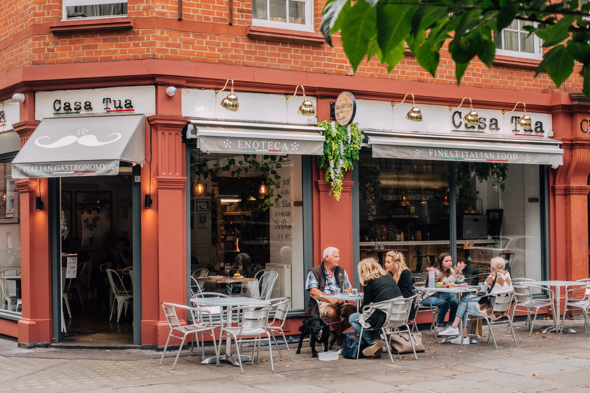 Casa Tua Facebook ad: Summer tastes better with authentic Italian food.