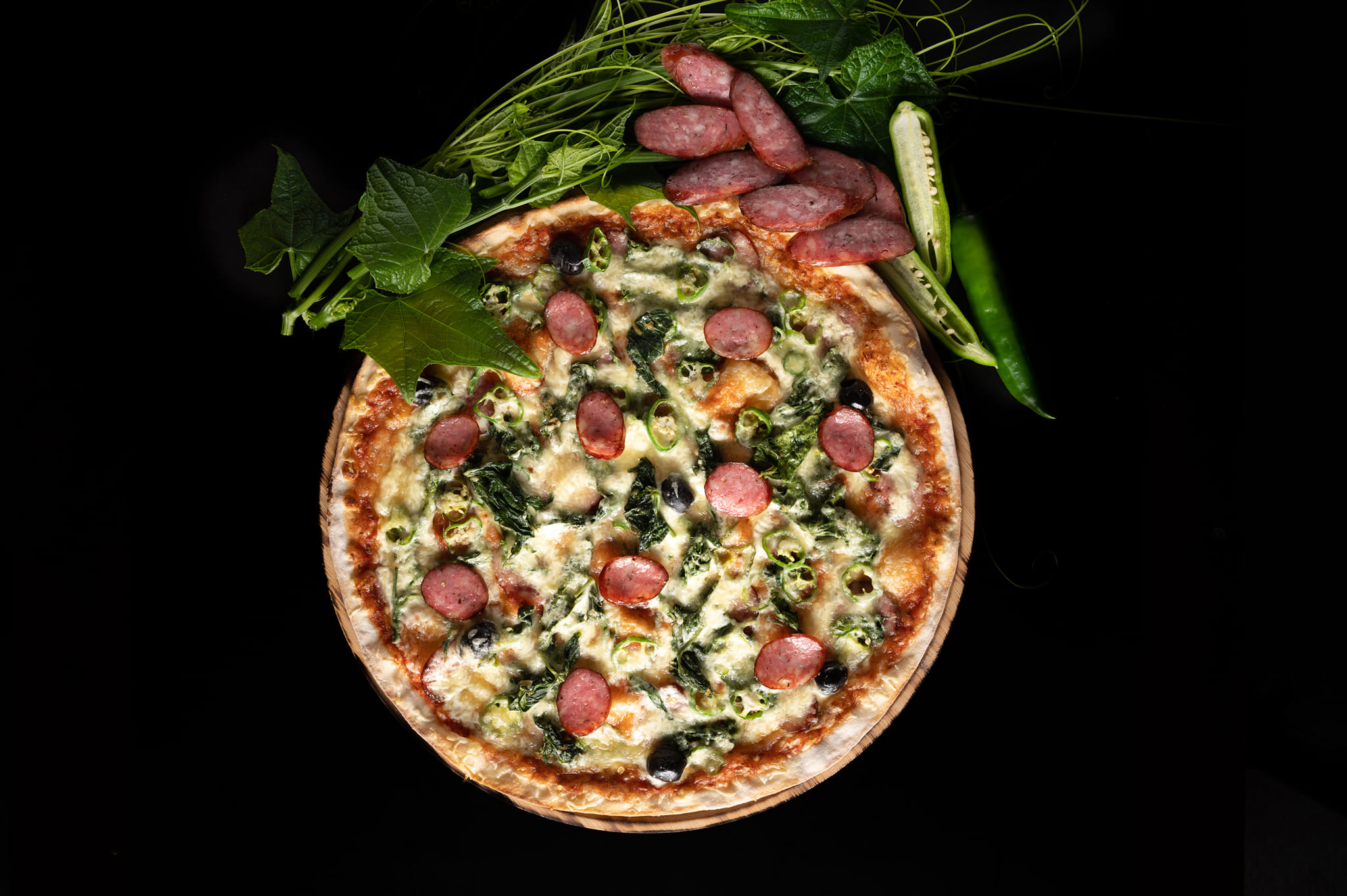 MB Pizza Facebook ad: Pizzas à emporter ou à livrer