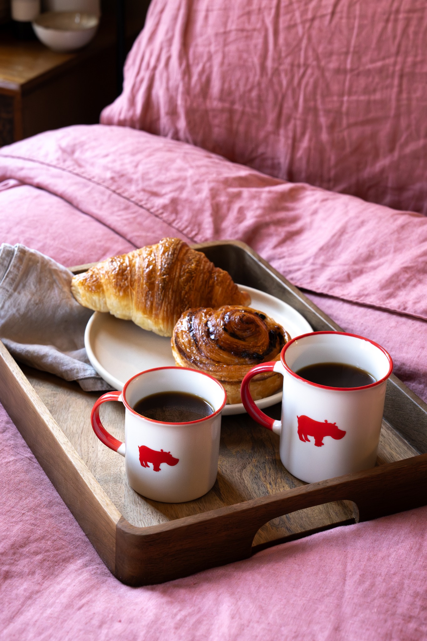 Kiss the Hippo Coffee Facebook ad