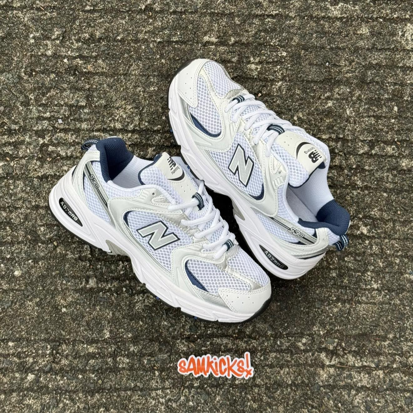 Samkicks v2 Facebook ad: NB530 NAVY SILVER