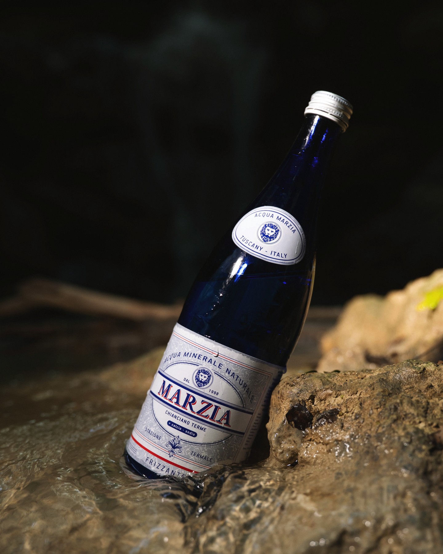 Sorgente Sant'Elena Facebook ad: Sorgente Sant'Elena - Natural Mineral Water from Italy