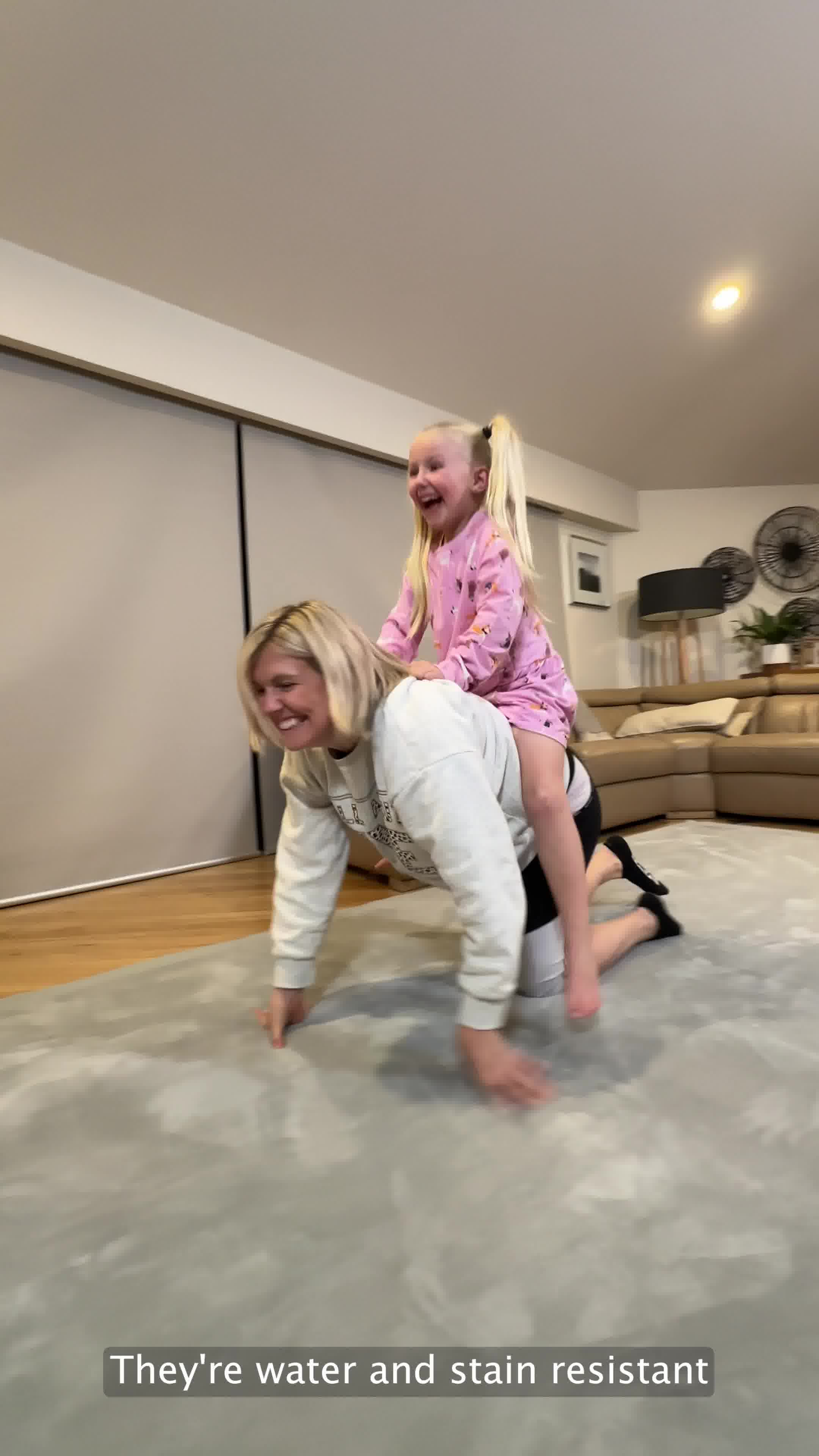 Muscle Mat Facebook ad: NZ's FASTEST Selling Mat