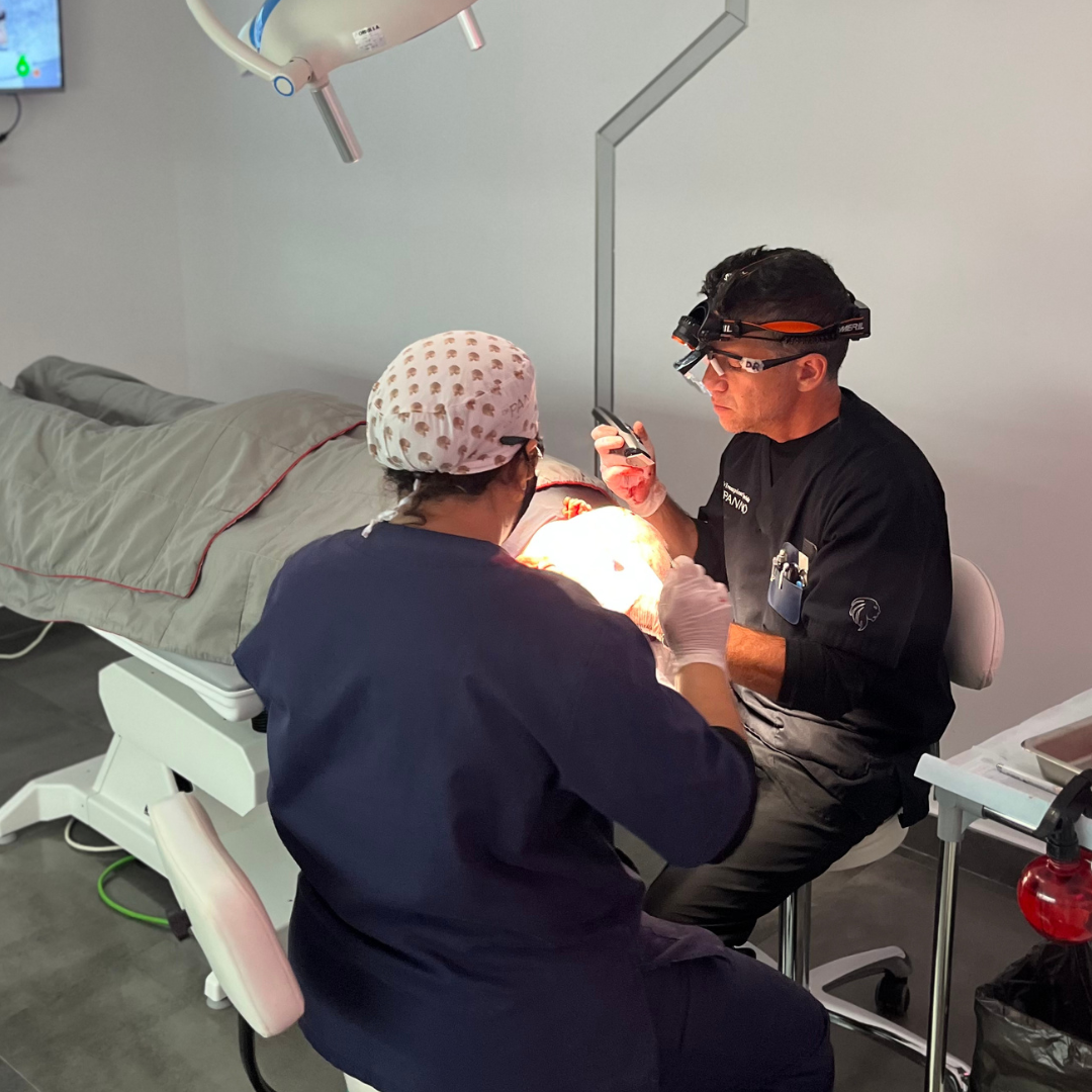 Hair Transplant Malaga Dr. Panno Facebook ad: ¿Problemas de pérdida de cabello?