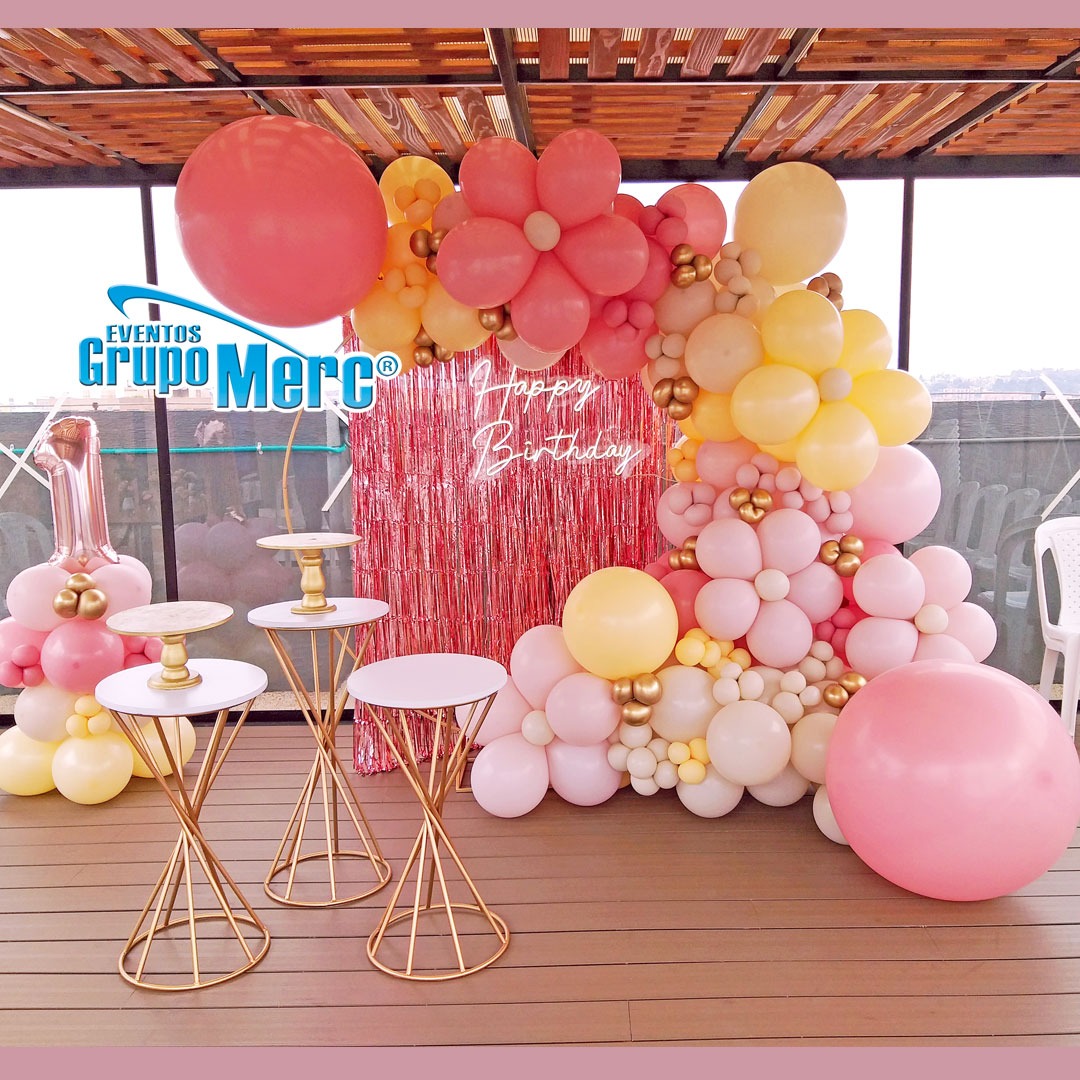 Eventos Grupo Merc Facebook ad: CELEBRA TU FIESTA CON UNA HERMOSA DECORACIÓN