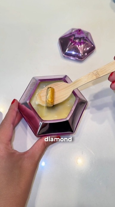 ForeverWick Candle Facebook ad: Real Reviews, Real Diamonds