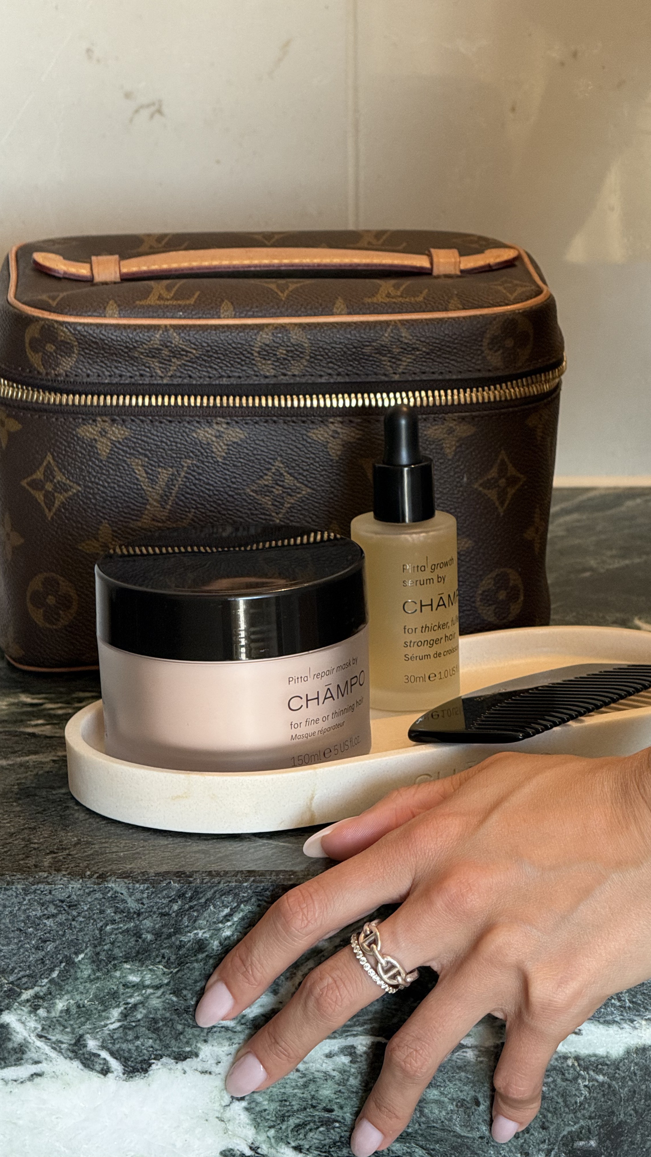 Chāmpo Haircare Facebook ad