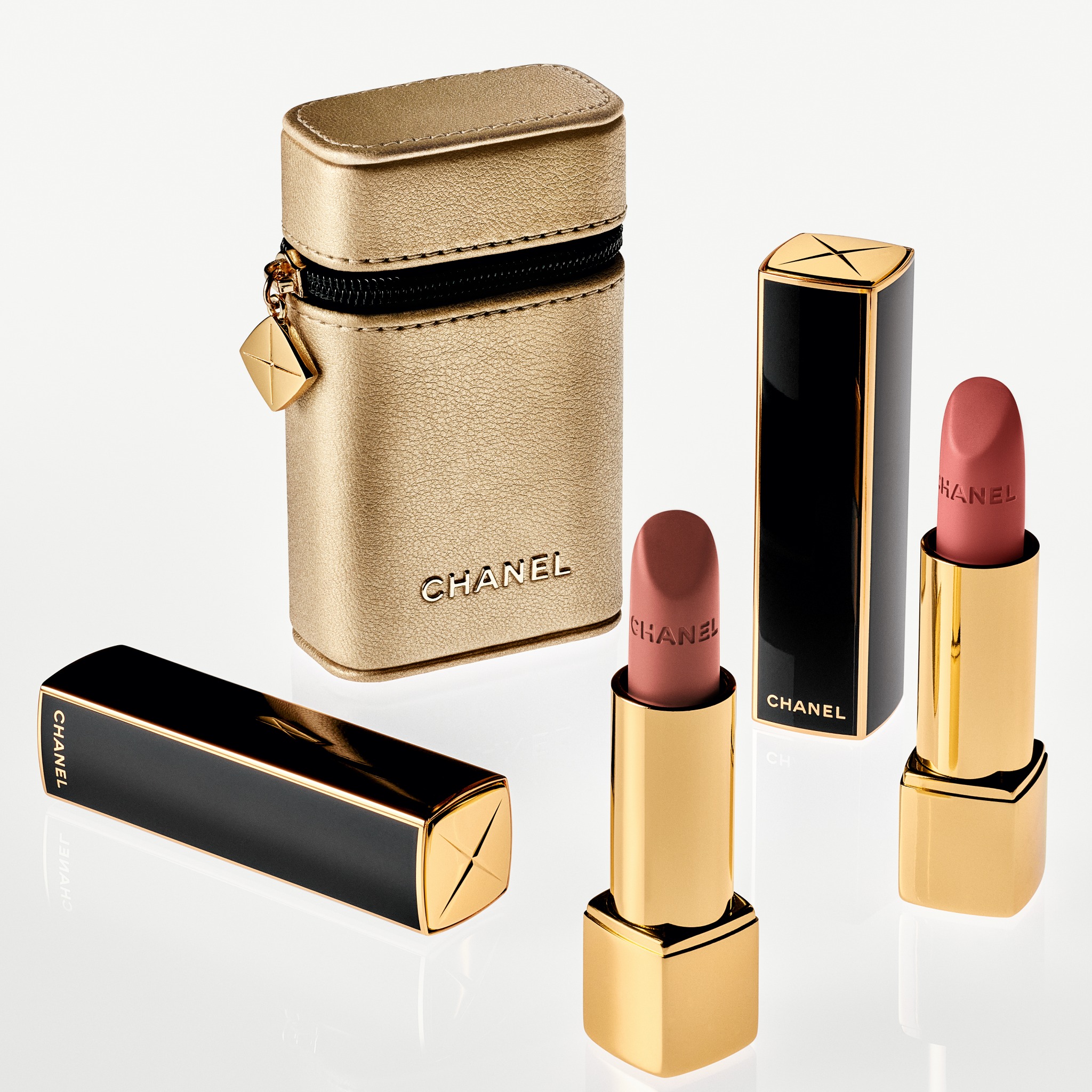 CHANEL 샤넬 Facebook ad