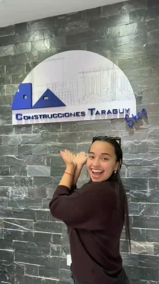 Construcciones Taraguy SHOP Facebook ad: Tu piscina soñada está esperando por vos