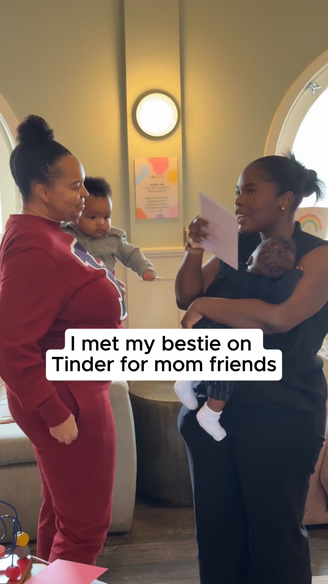 Peanut App Facebook ad: You’re not alone. Find mom friends.