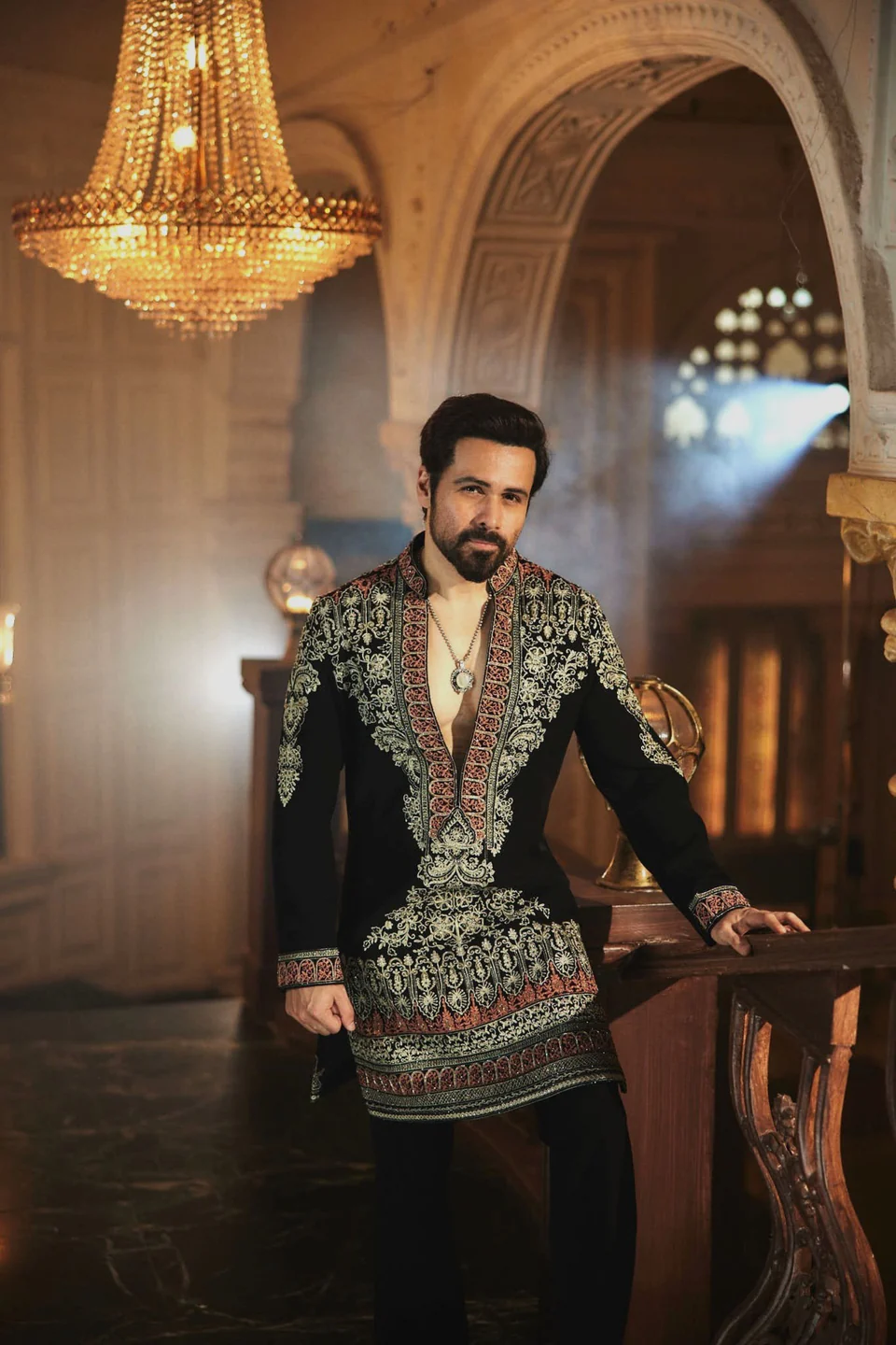 H-2 Bharat Reshma Facebook ad: Discover timeless Indian elegance with Bharat Reshma.