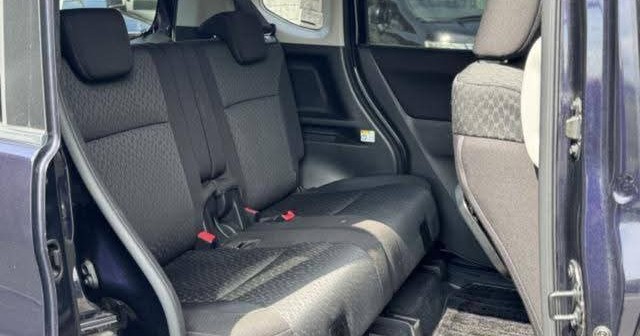 Gratitude Auto Rental Facebook ad: We offer auto rental services.