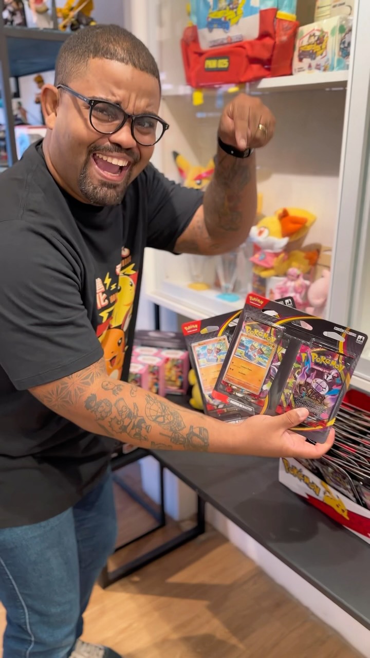 QB GEEK Facebook ad: Atenção, fãs de cultura geek: vocês precisam conhecer…
