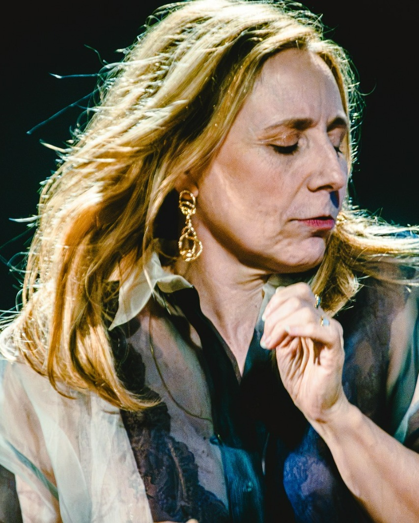 CCBB Rio de Janeiro Facebook ad: TEATRO | Dilemas e sentimentos que atravessam o…
