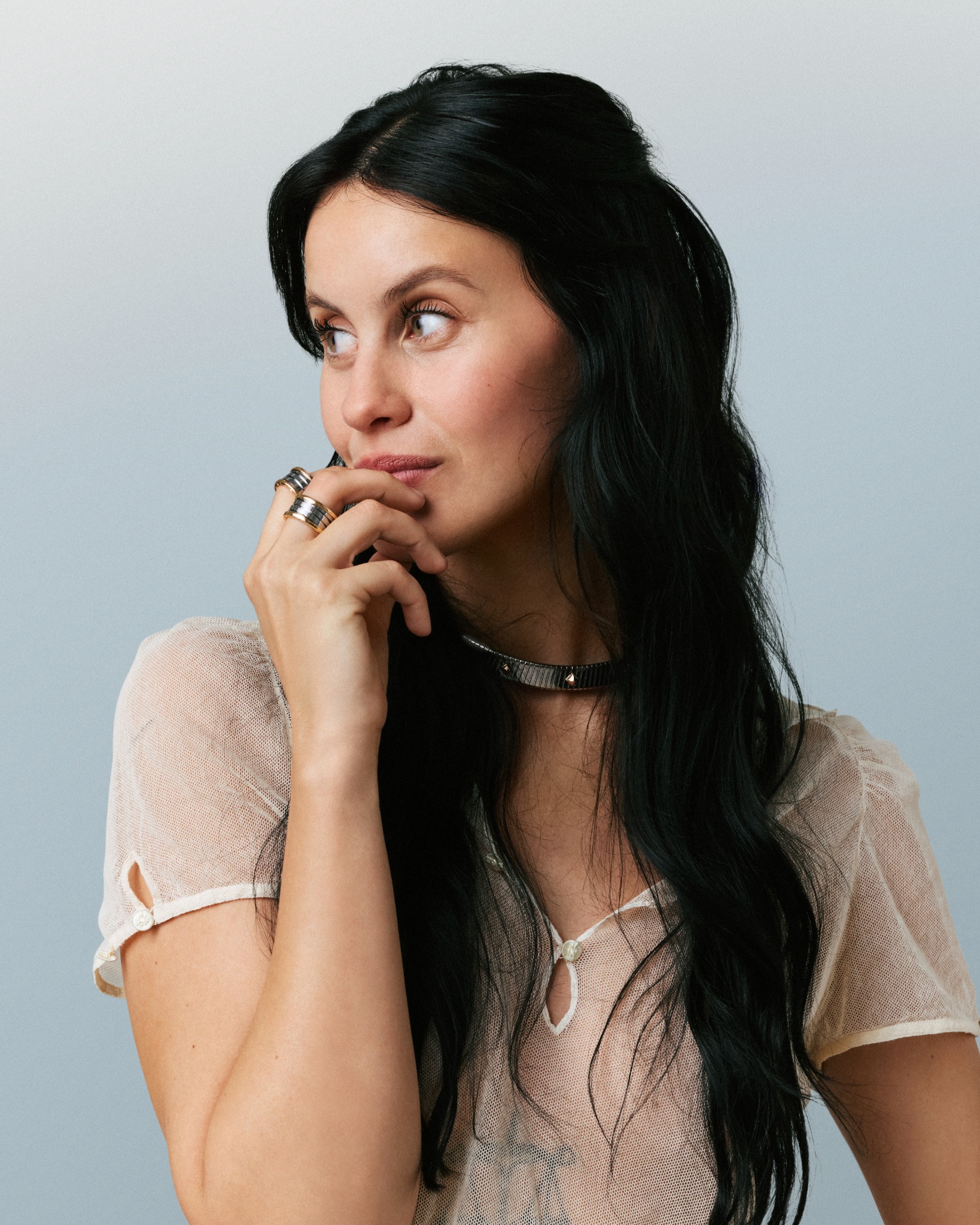 Harper's Bazaar España Facebook ad: Milena Smit presenta Gold & Steel de B.zero1…