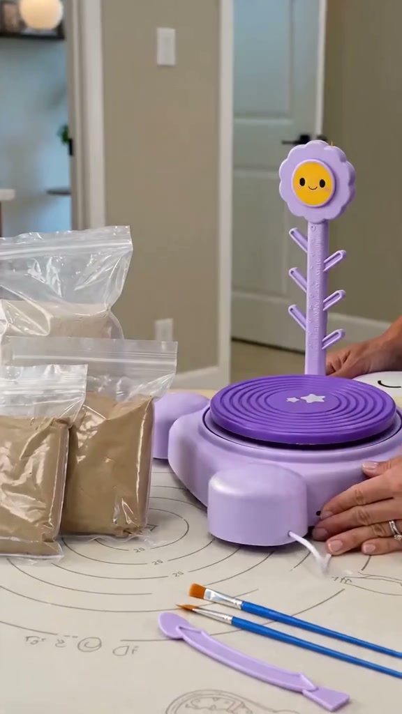 Moonbeamt shop Facebook ad: KIDS ELECTRIC POTTERY WHEEL, DIY CLAY CRAFTS, RAINY…
