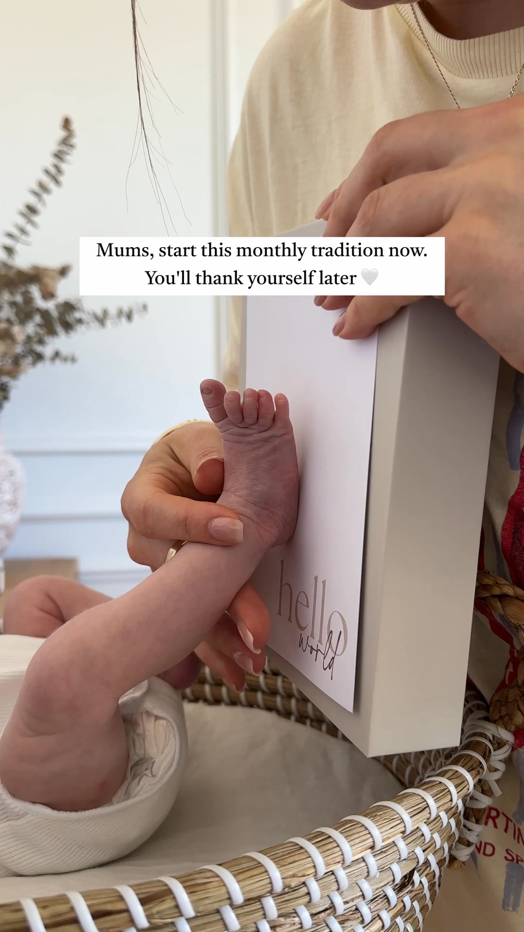 Frankie May Facebook ad: Inkless Baby Milestone Cards