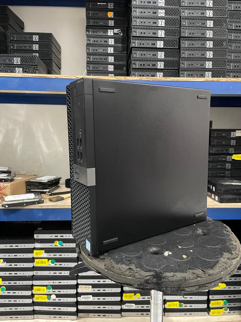 Jual Beli Computer Jakarta Facebook ad: Terima jual komputer bekas kantor