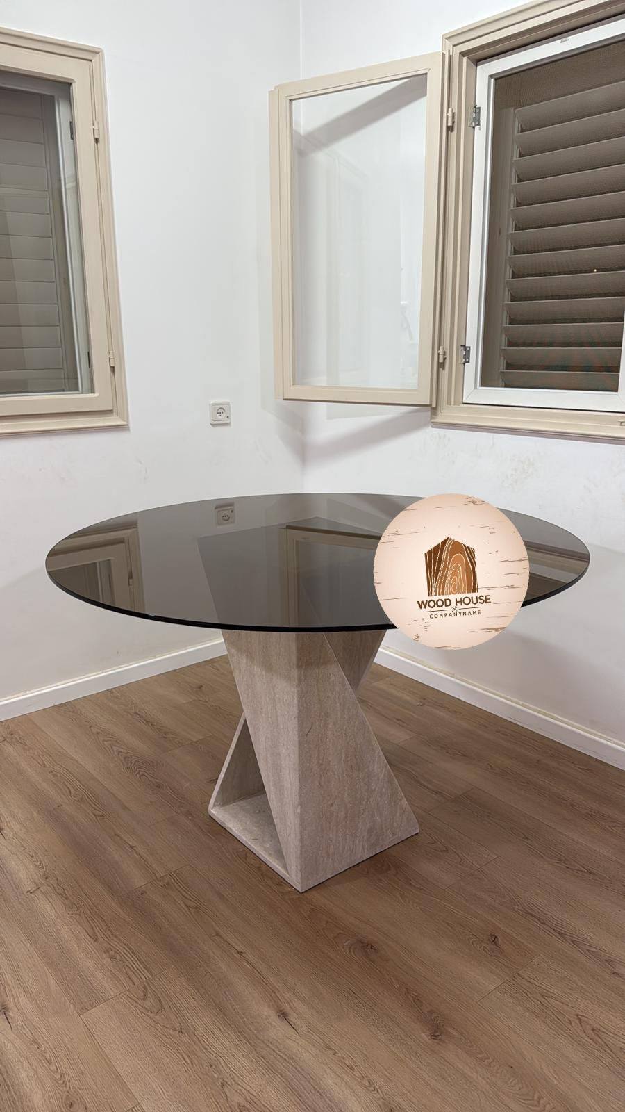 Diamond Furnituree Facebook ad: התקשרו לוואטסאפ שמי AMEER לשירות לקוחות ב- עברית…