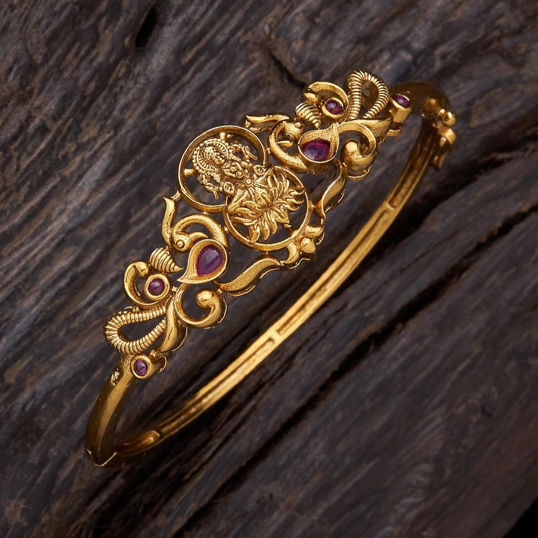 Kushals Fashion Jewellery Facebook ad