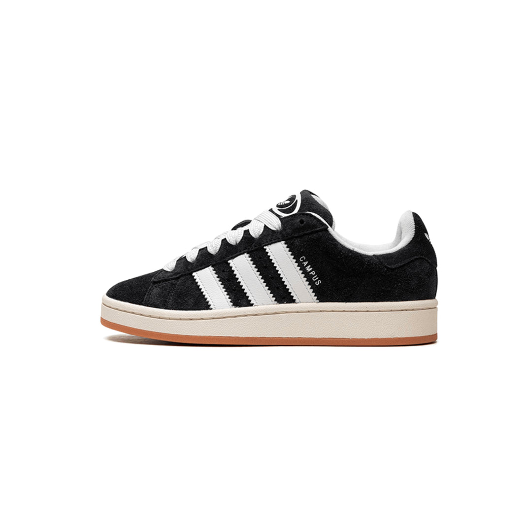 Snrkickz Exclusive Footwear Facebook ad: Op zoek naar de nieuwste Sneakers?