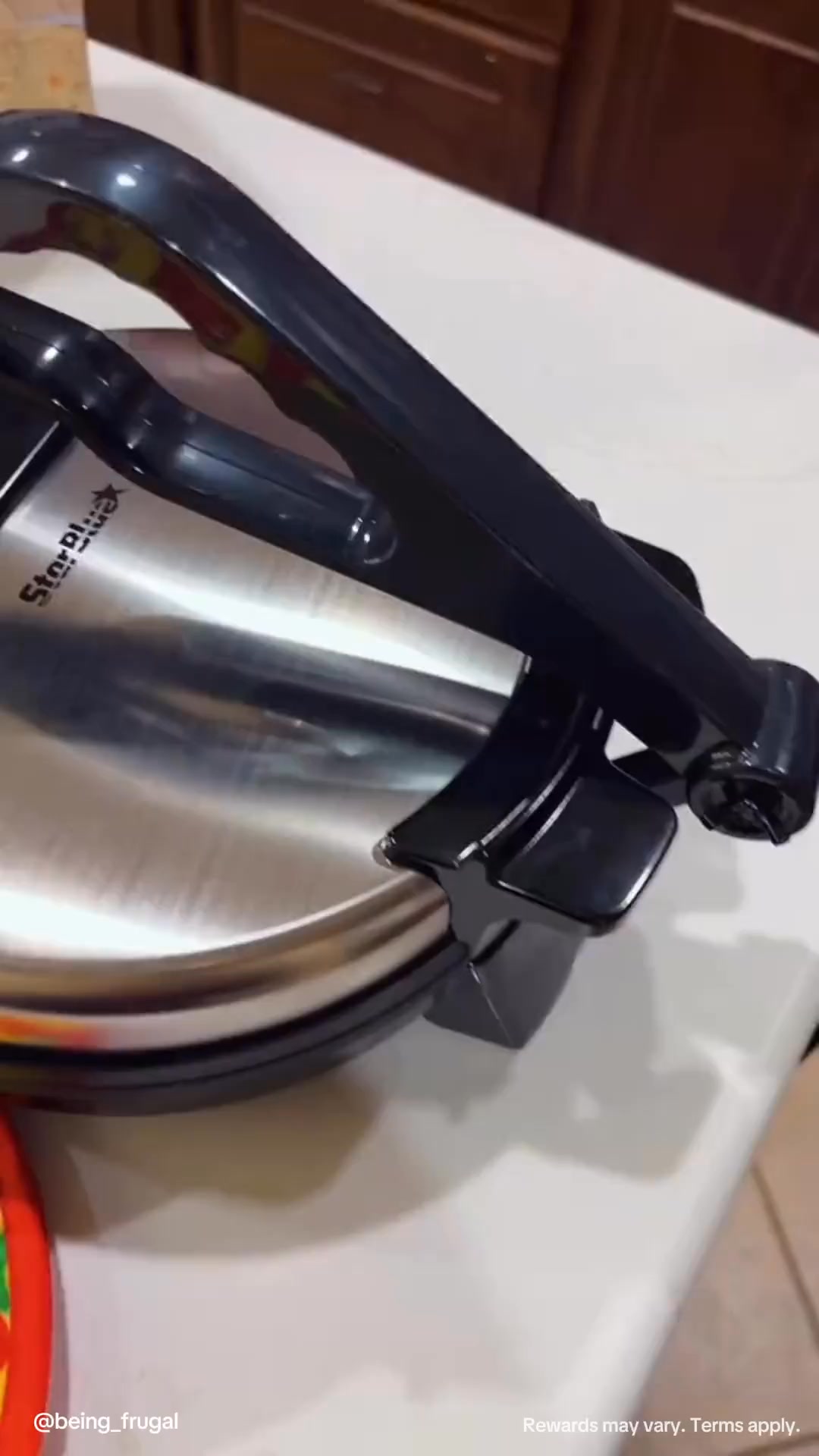 TikTok - US Facebook ad: Kick back and relax with TikTok