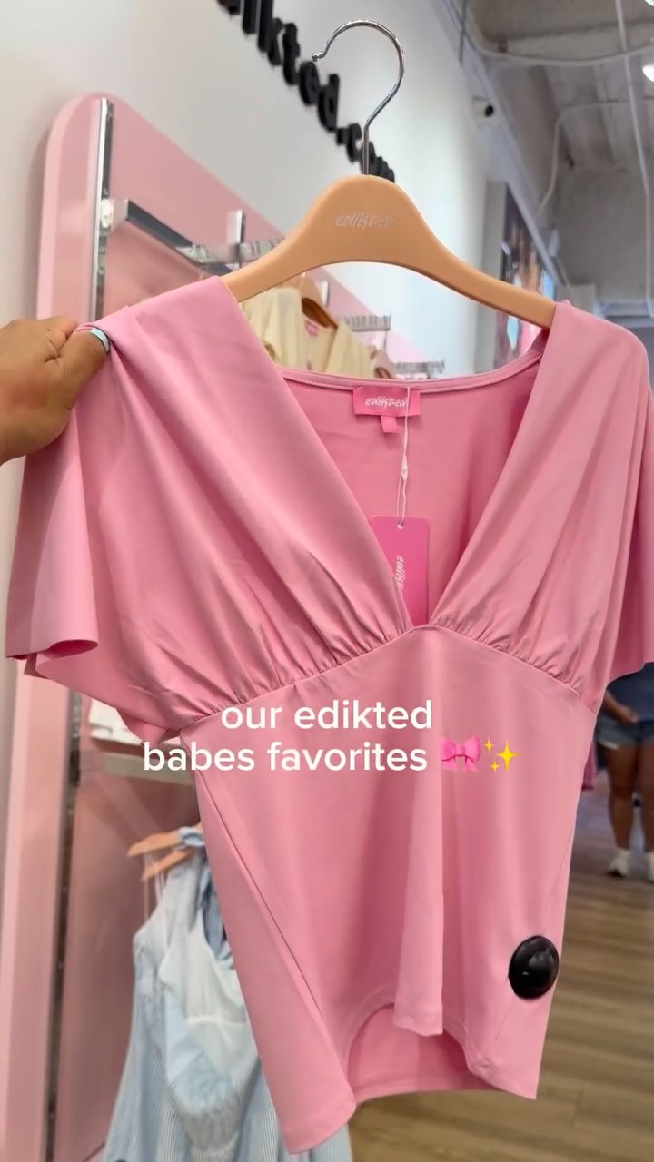Edikted Facebook ad: if you needed a sign to go shopping.