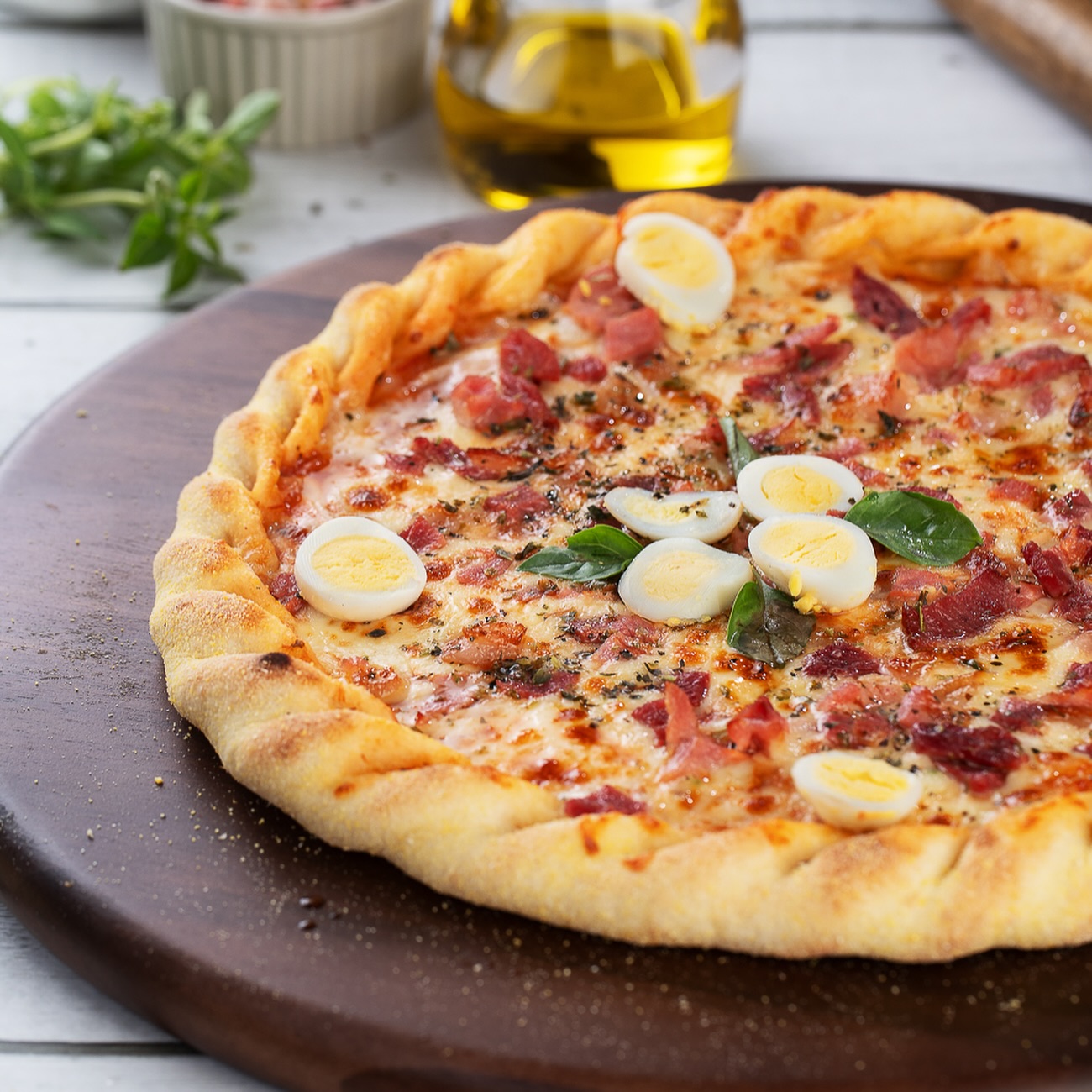 Monarca'S Pizzas & Burgers Facebook ad