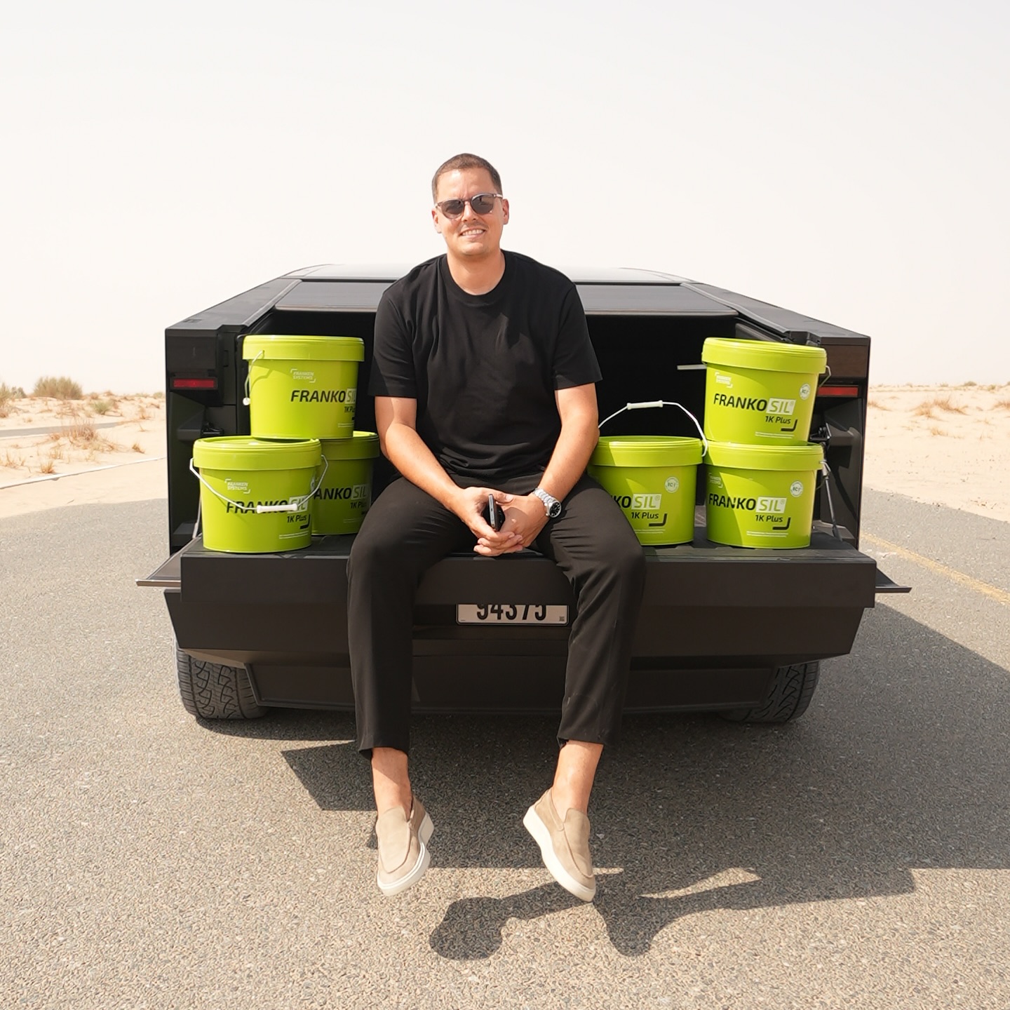 Sealing Service Facebook ad: Im Building a Company in the desert of…