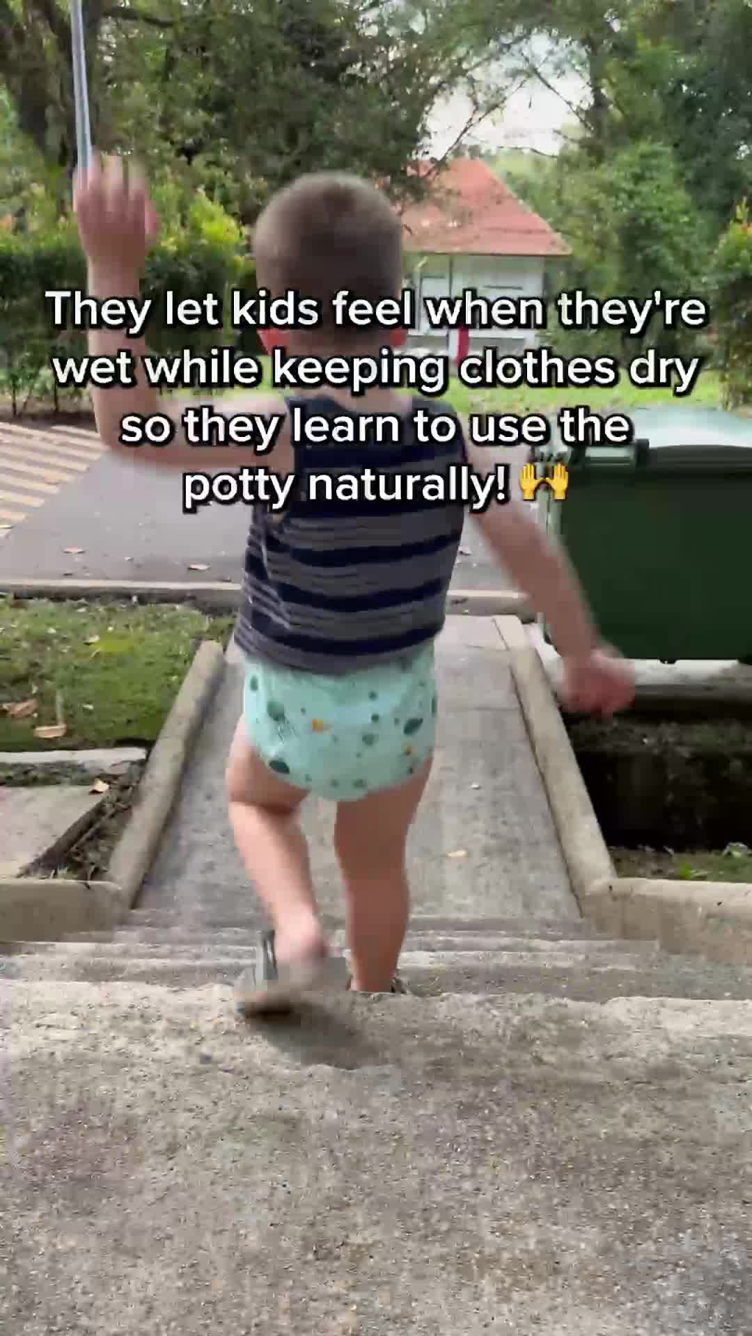UpAiry Facebook ad: Potty Train in Weeks, Not Months