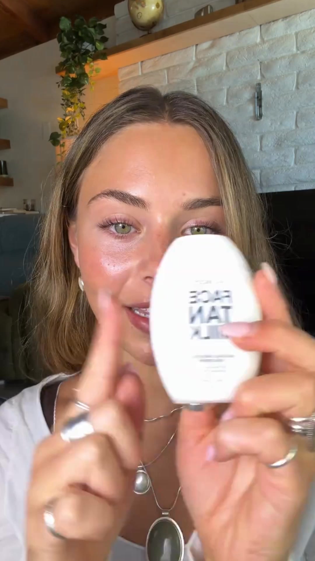 Bali Body Facebook ad: Your Nighttime Routine Got a Glow Up
