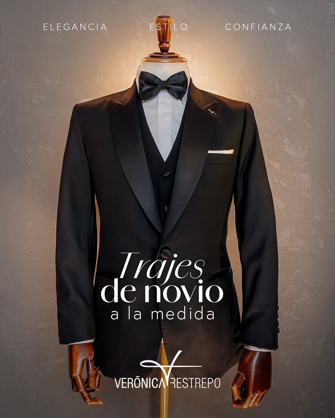 VERONICA RESTREPO Facebook ad: Te casas? En VERÓNICA RESTREPO hacemos tu traje…