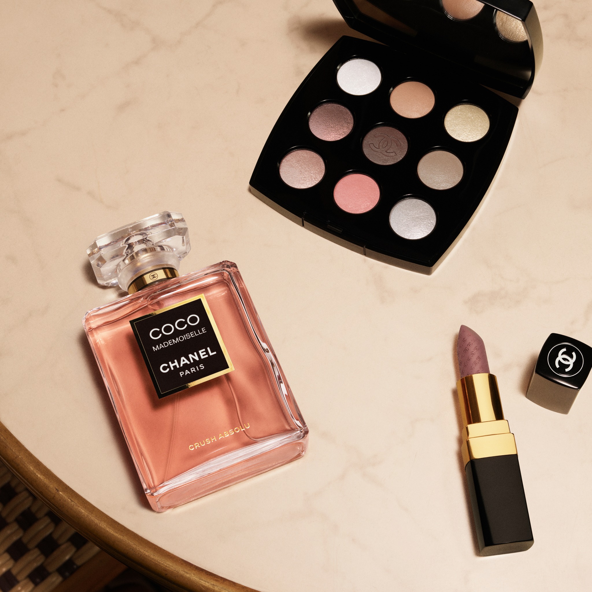 CHANEL Facebook ad
