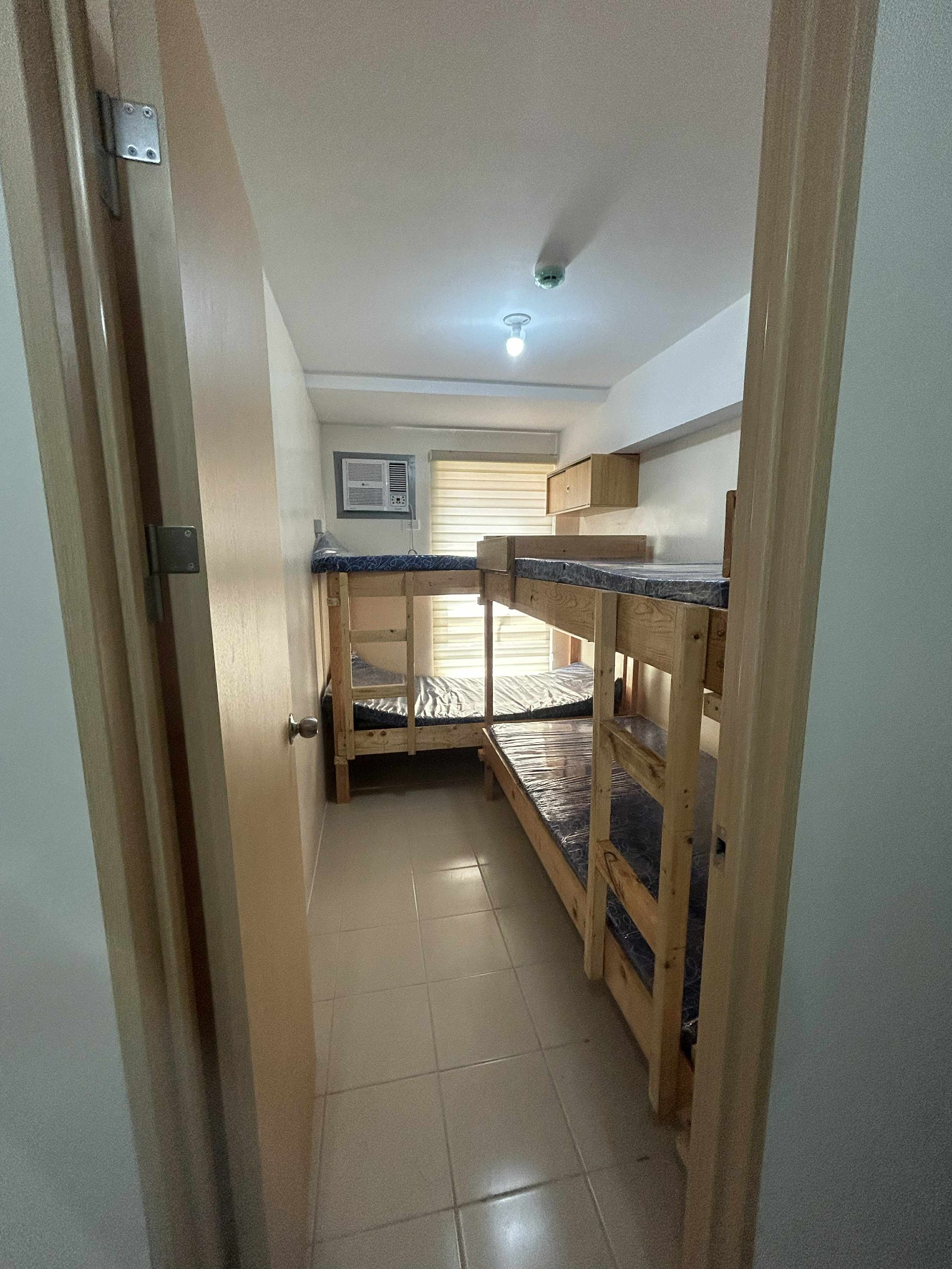 Condominium For Rent by AbIv Facebook ad: CONDO SHARING: BED SPACE FOR FEMALE (Urban Deca…