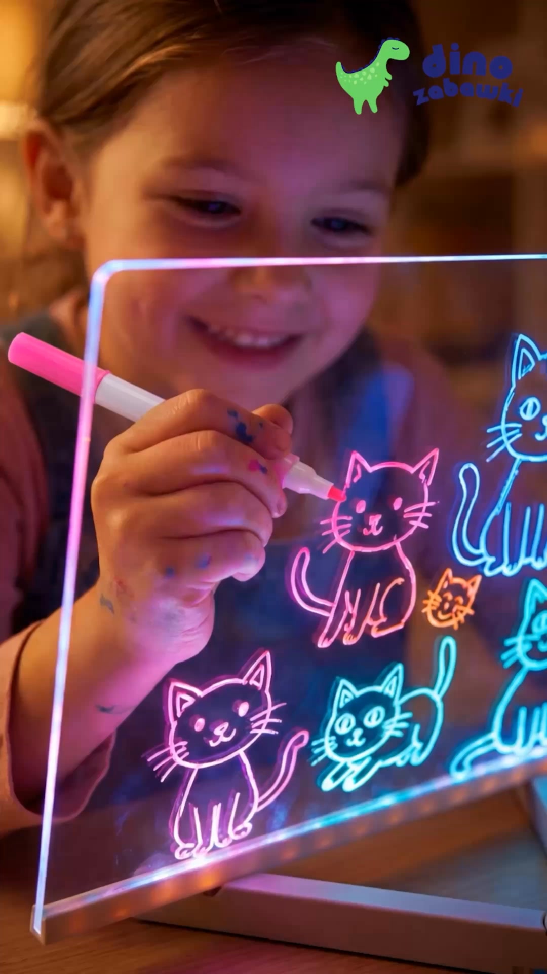 Dino Zabawki Facebook ad: RYSUNKI, KTÓRE ŚWIECĄ JAK PRAWDZIWY NEON!